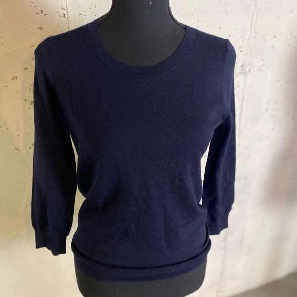 J. CREW LIGHTWEIGHT MERINO WOOL SWEATER IN Navy - Picture 7 of 12